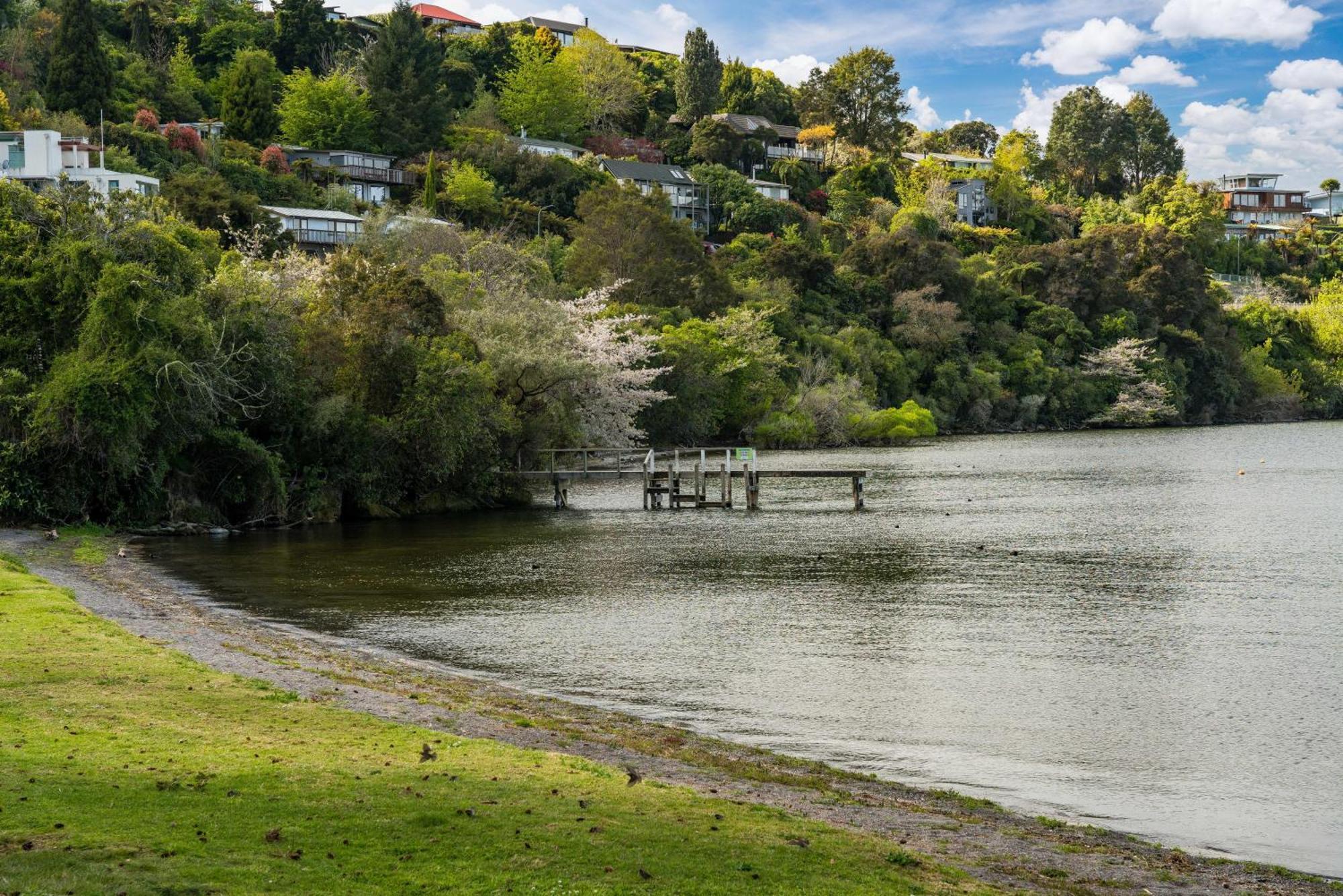 Ridgeview Retreat - Taupo Holiday Home Exterior foto